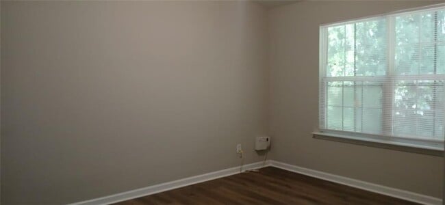 Building Photo - 757 Crestwell Cir