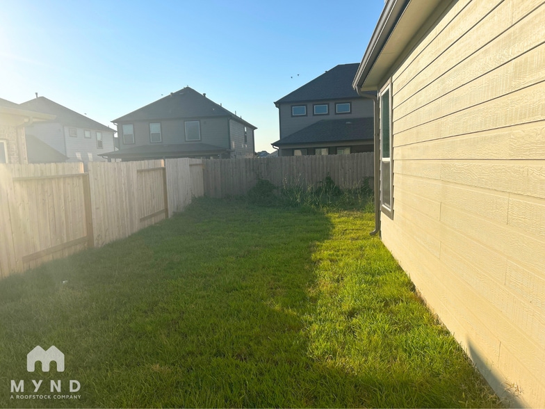 Building Photo - 14714 Surfbird Ln