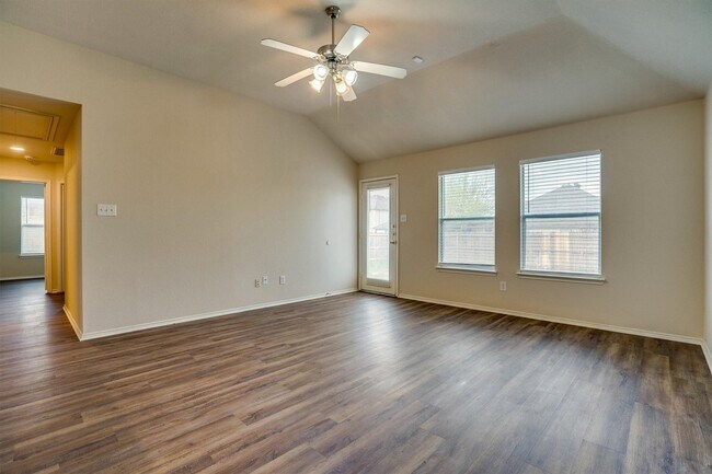 Building Photo - 5137 Bayridge Ct