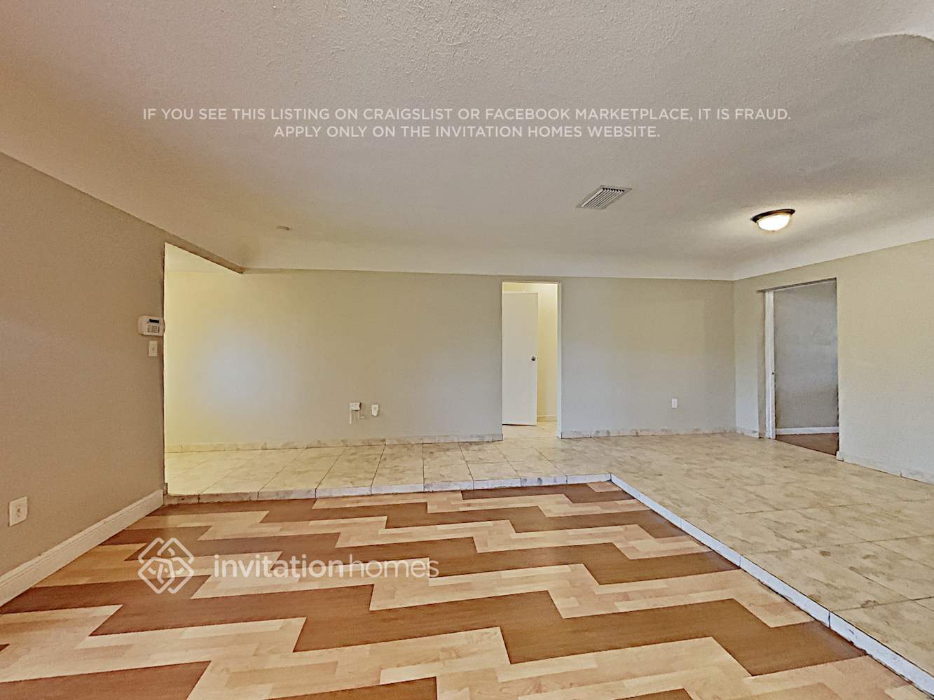 Building Photo - 8659 Sheraton Dr