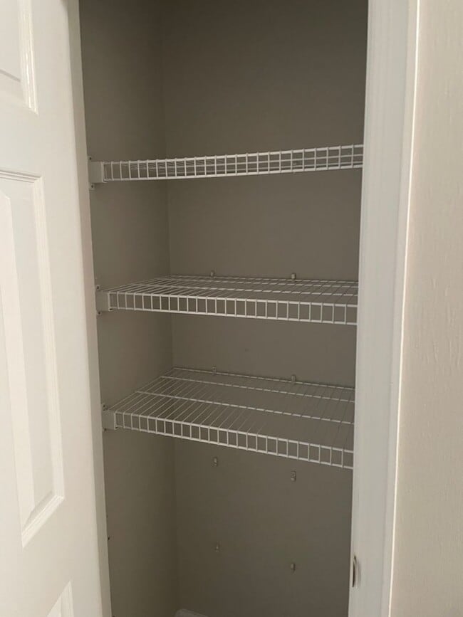 Building Photo - 4 Bedroom Ranch near Fort Bragg