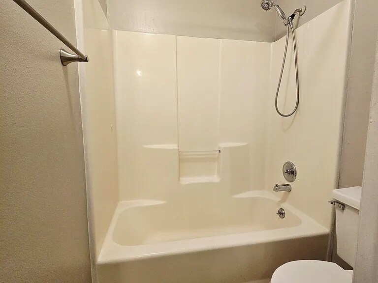 Building Photo - 4526 Brook Hollow Cir