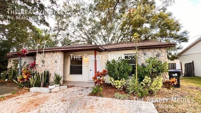 Primary Photo - 3226 Redditt Rd