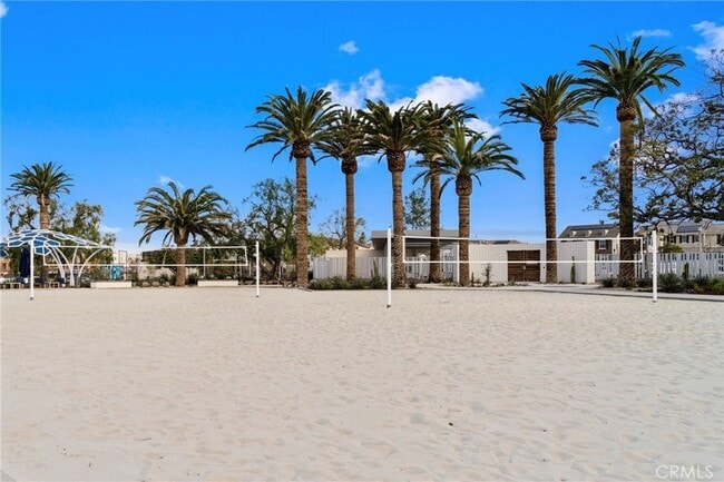 Building Photo - 123 Interval