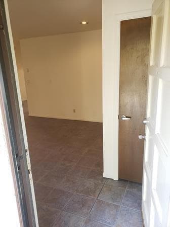 Primary Photo - 6062 N Maroa Ave
