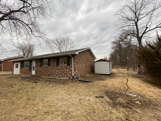 Building Photo - 2727 Angela Dr