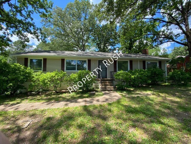 Building Photo - 1503 Pin Oak Dr