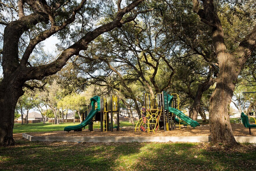 Building Photo - 9001 Peridot