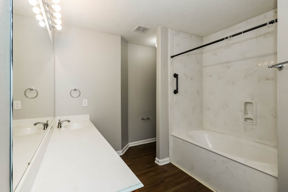 Building Photo - 32123 Decker Oaks Dr