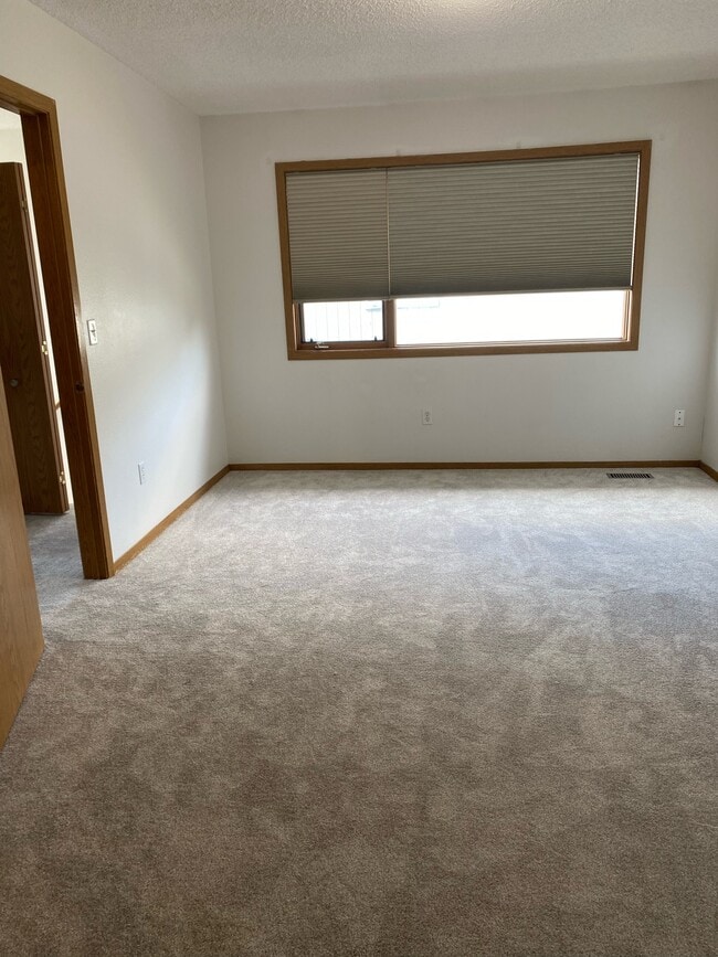 Building Photo - 7811 Mayfair Dr
