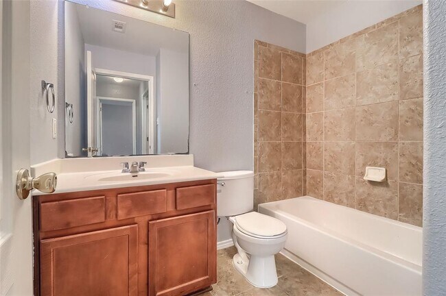 Building Photo - 3308 Barksdale Dr