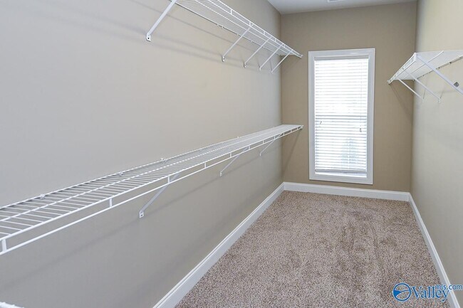 Building Photo - 8821 Belle Mor Dr NW