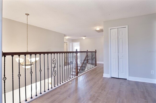 Building Photo - 10216 Oak Crest Rd