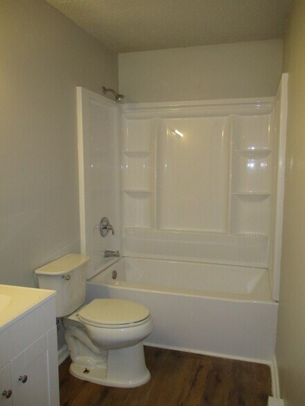 Building Photo - 3600 Cannan Forest Dr