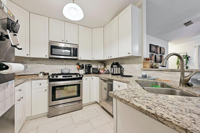 Building Photo - 2503 Howellwood Wy