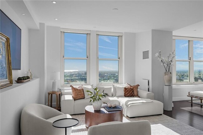 Building Photo - 1 W Exchange St