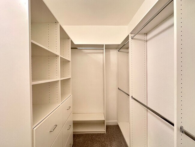 Building Photo - Aurora 4-By Pinnacle Homes