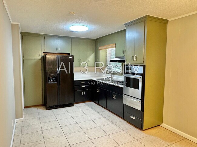 Building Photo - 1149 Beth Manor Dr