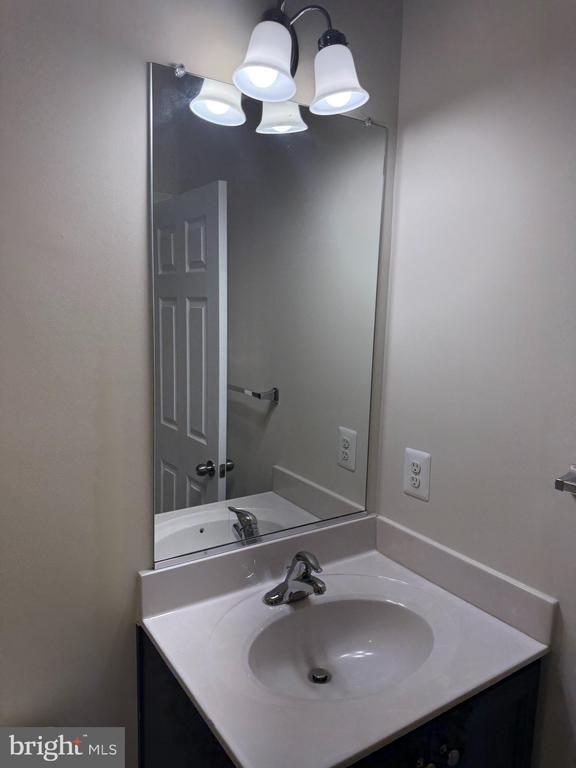 Building Photo - 6518 60th Ave