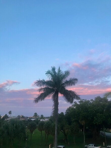 A sunrise view from your new patio - 15 S Golfview Rd