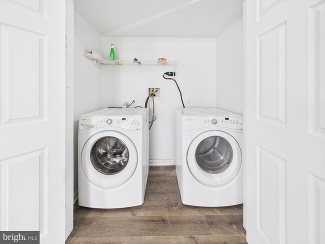 Building Photo - 3951 Aspen St