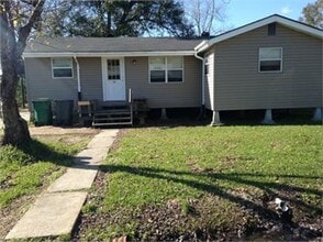 Building Photo - Comfortable 3-Bedroom Home in Houma - Only $985/Month