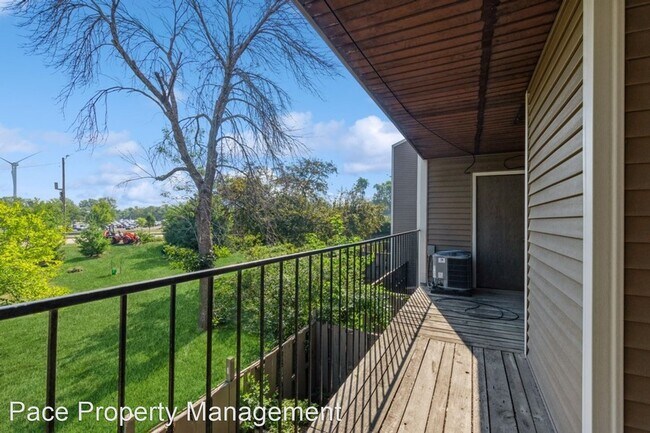 Building Photo - 2 br, 1 bath House - 6627 Preston Terrace ...