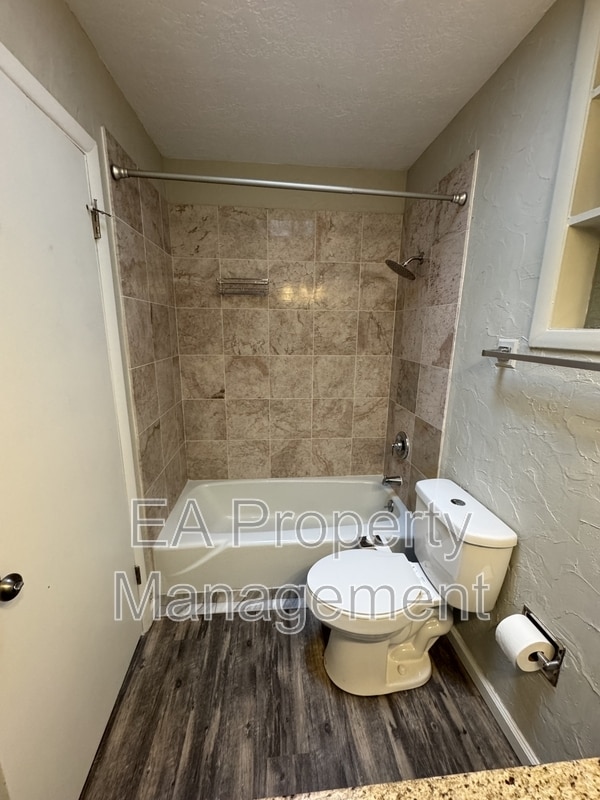 Building Photo - 1417 Dorothy St NE