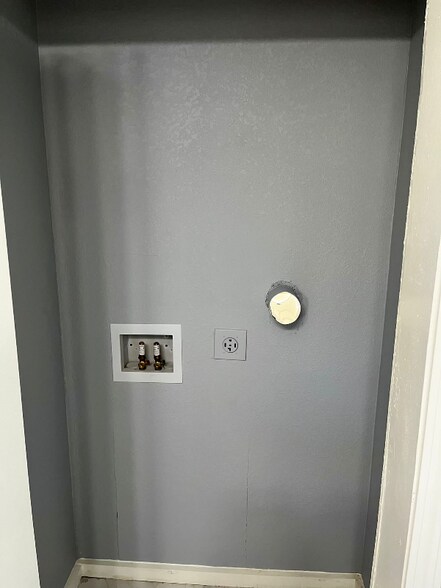 Building Photo - 2223 Gorman Ave