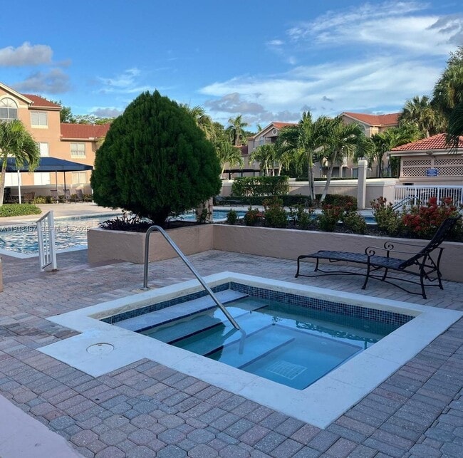 Building Photo - 10520 SW 158th Ct