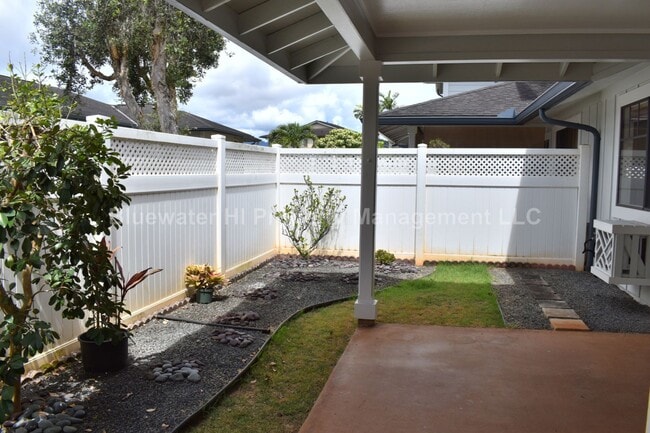 Building Photo - Mililani Mauka 2/2 w/ enclosed garage