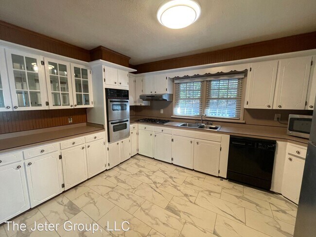 Building Photo - 3 br, 2 bath House - 2930 McNeil Road