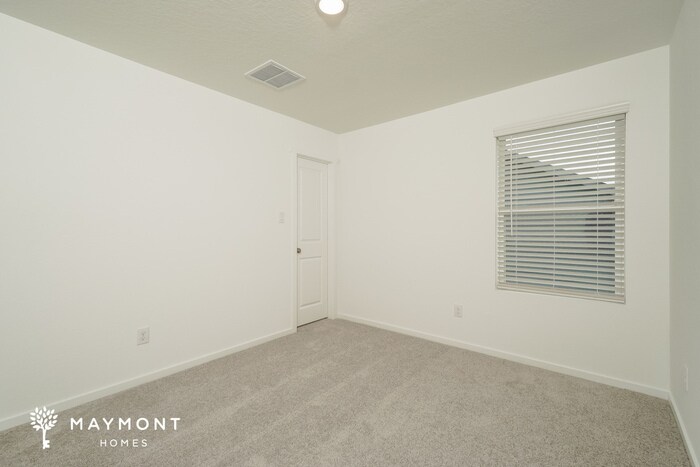 Building Photo - 10115 Gap Crk