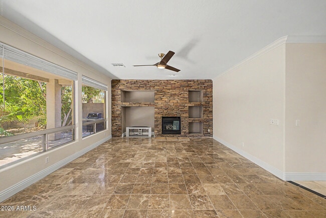 Building Photo - 2737 W Glenhaven Dr
