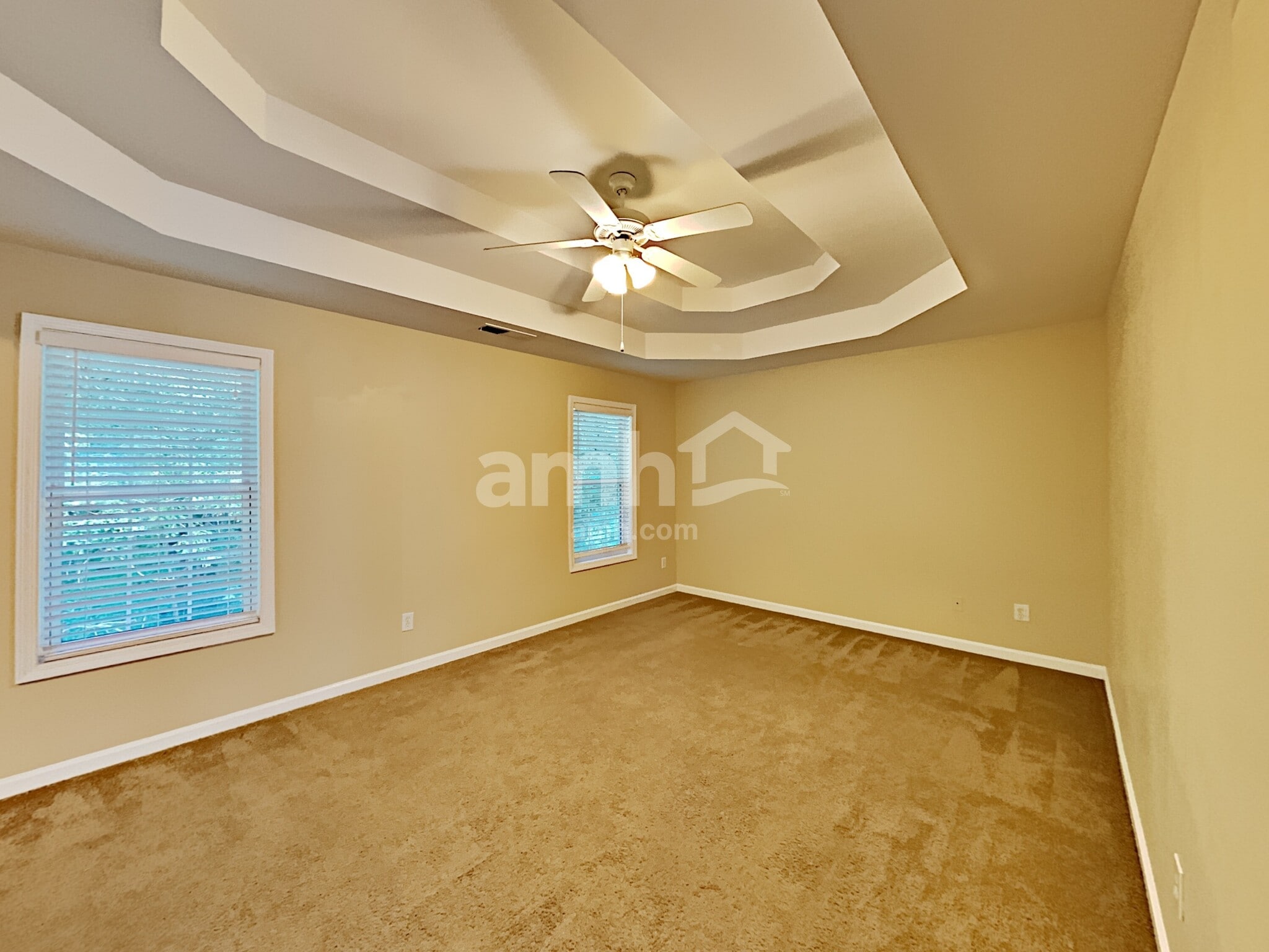 Building Photo - 710 Ridgewood Way