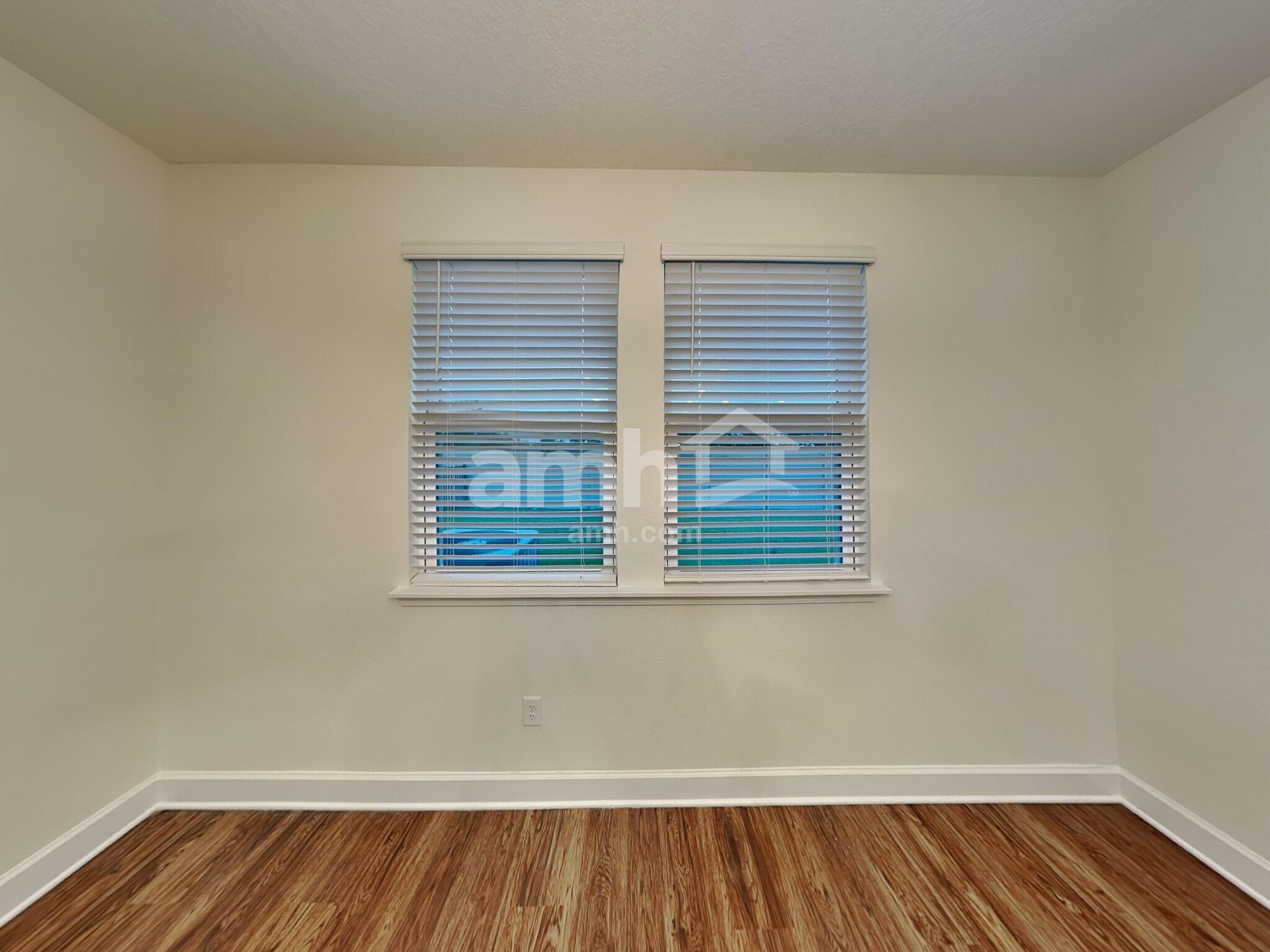 Building Photo - 3013 Rolling Acrs Rd