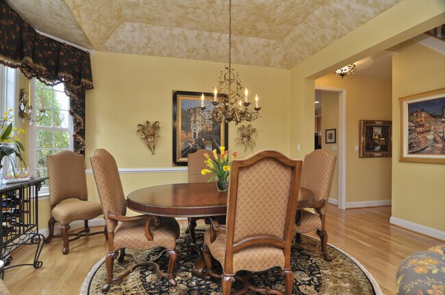 Building Photo - 6727 Evensong Ln