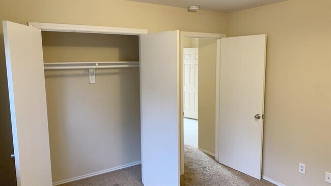 Building Photo - 3903 Ridge Canyon Rd