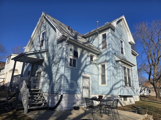 Building Photo - 1424 1/2 Grant Avenue