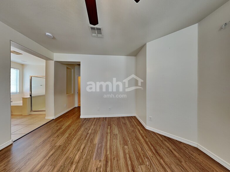 Building Photo - 6808 W Ridgeline Rd