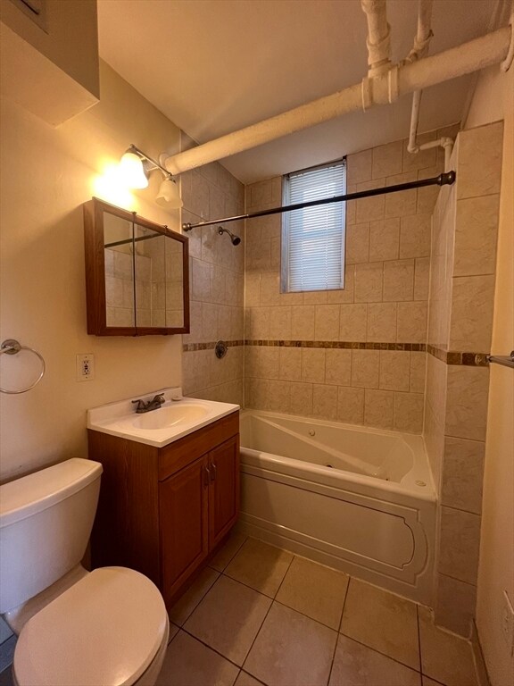 Building Photo - 7 Sherborn Ct