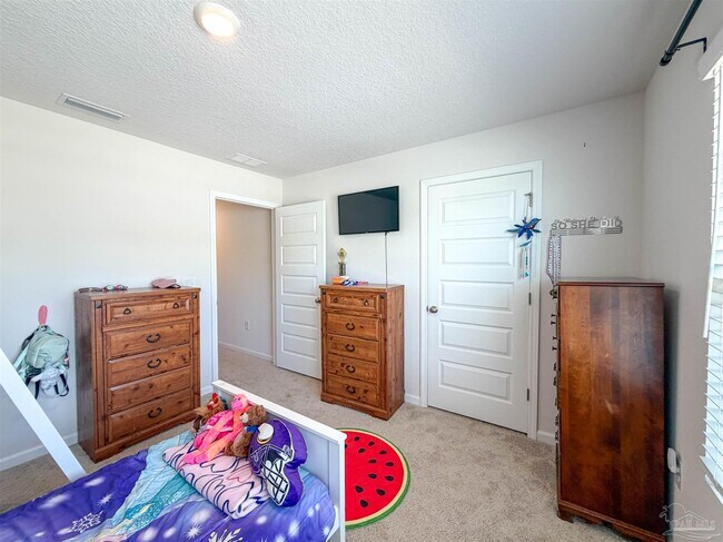 Building Photo - 5469 Merlin