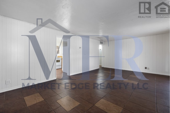 Building Photo - 3Bed/1Bath House at Chandler Blvd/McQueen Rd! Move-In Ready on 06/04/2026! -- NO HOA! RV GATE!