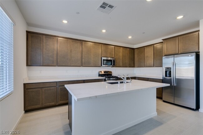 Building Photo - 405 Isla Enclave Wy