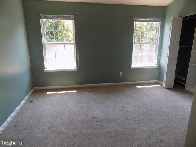 Building Photo - 1302 Roman Ridge Way