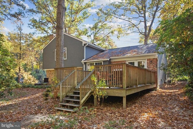 Building Photo - 2300 Cheshire Ln