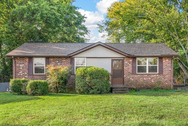 Building Photo - 3 Bedroom Home For Rent Near Needmore Road!