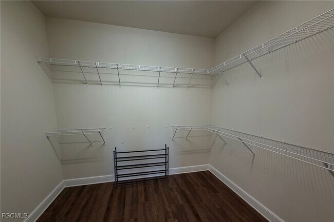 Building Photo - 3425 Hampton Blvd