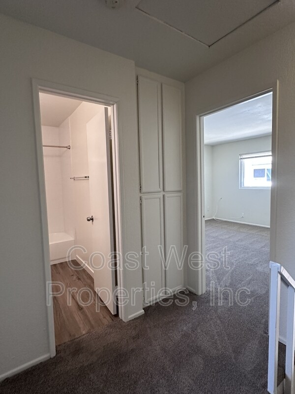 Building Photo - 1168 Cypress Ave