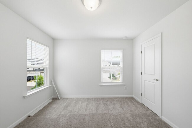 Building Photo - 2109 Sun Vibes Wy